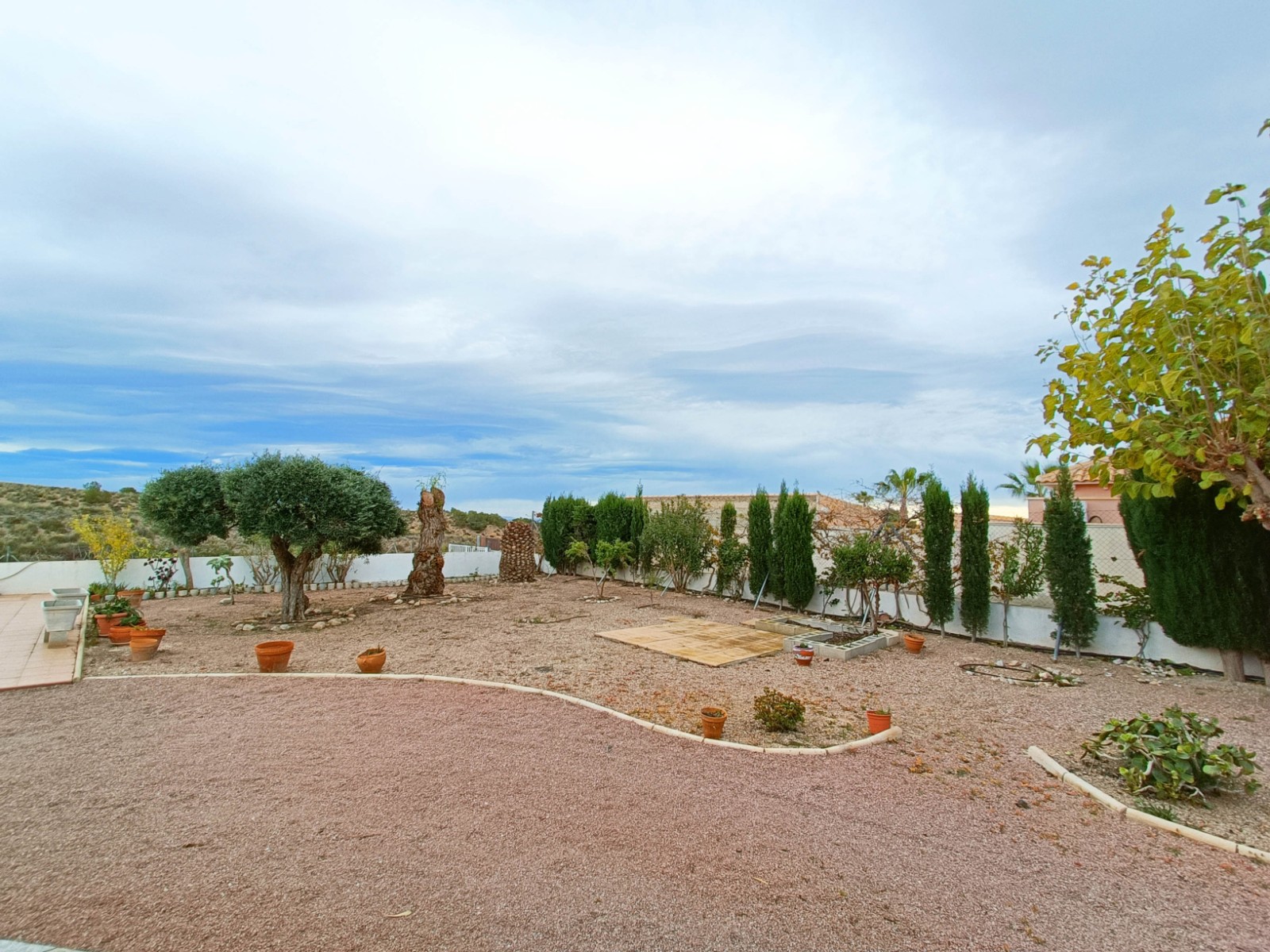 o_1jc4data81nqk1n2c1ea919c61l983a