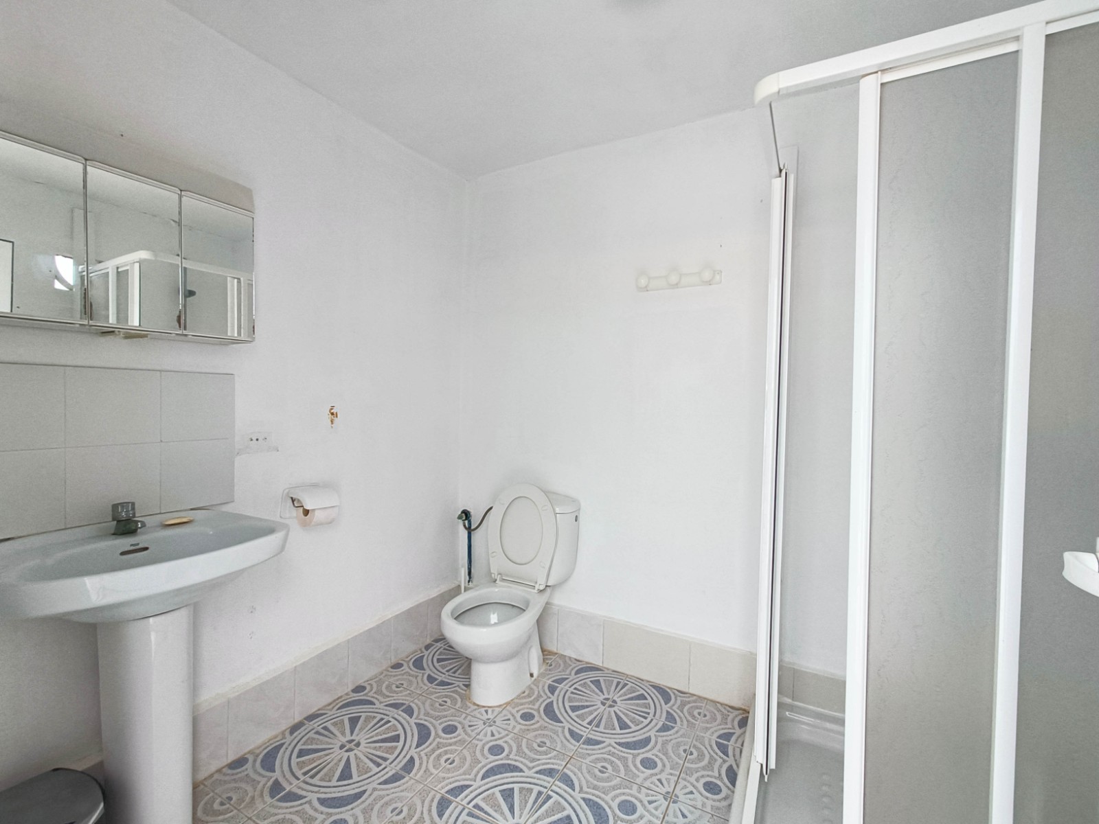 o_1jc4data8ad61rjg1b8fb8pou939