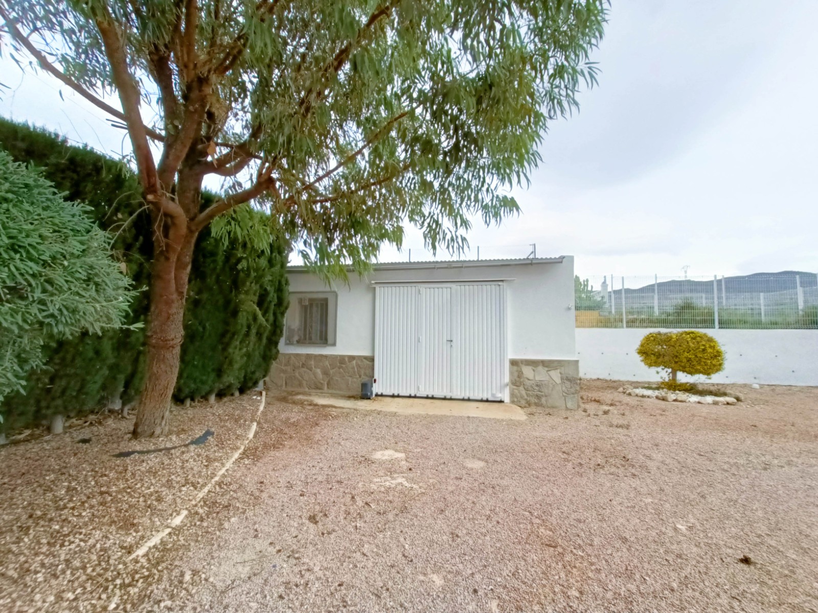 o_1jc4data8lud11ajfo6ch21qrh3i