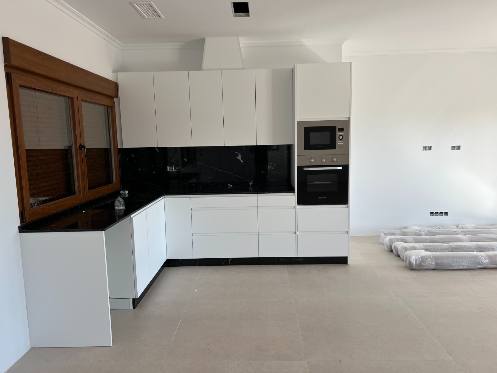 o_1jf3bldakgm519791qu97uf1ugn21