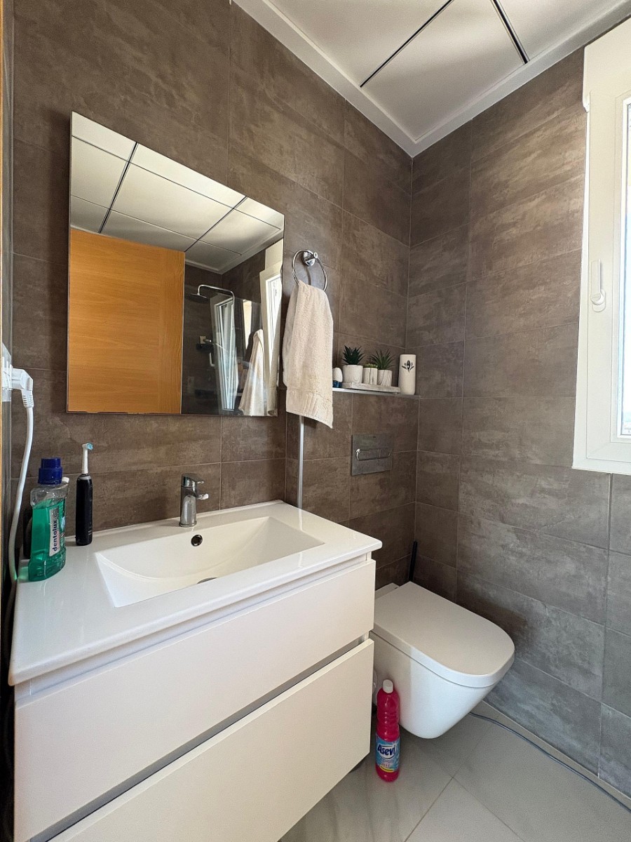 o_1jfgm201v15c019ar1gum1umcfjl2d