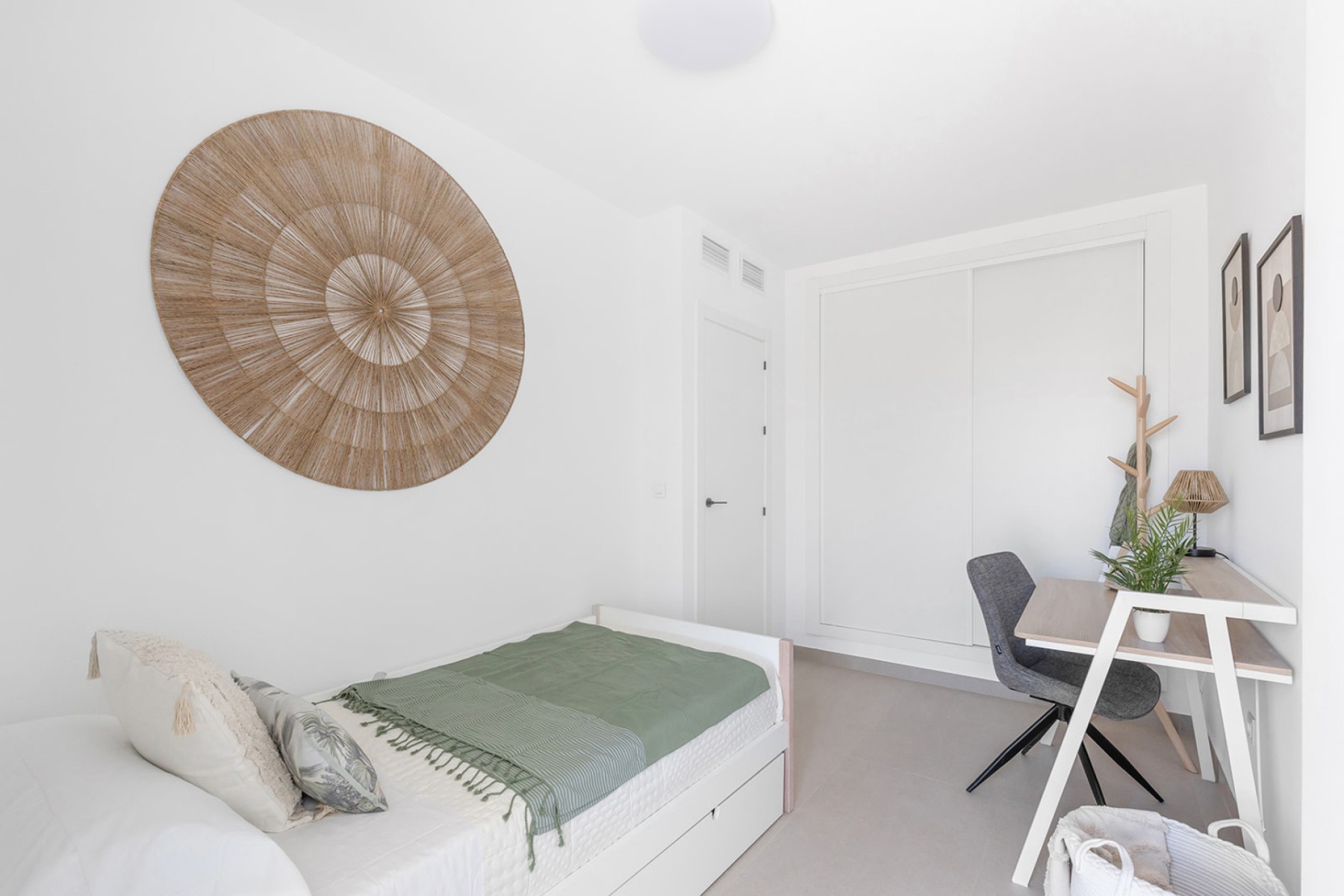 o_1jifaboqrtags419hh1vfi1a2r34