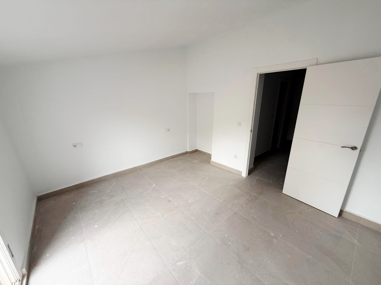 o_1jis33gss74v1qg6rjh1dik1ckj2c