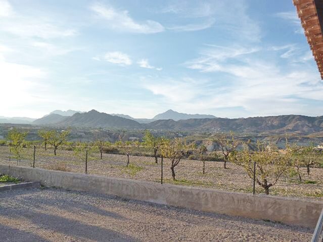 sm2078-3-views-639×479