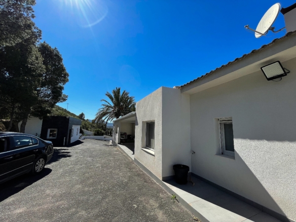 Villa in Elda (Alicante)