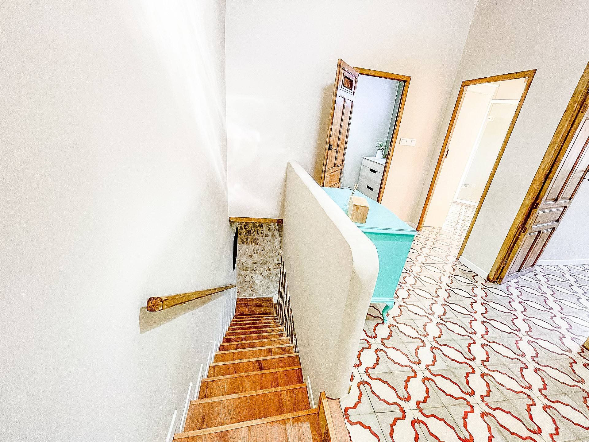 w_bu65u66k0v4vkt07mja4