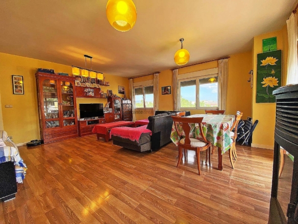 Apartment in Pinoso (Alicante)