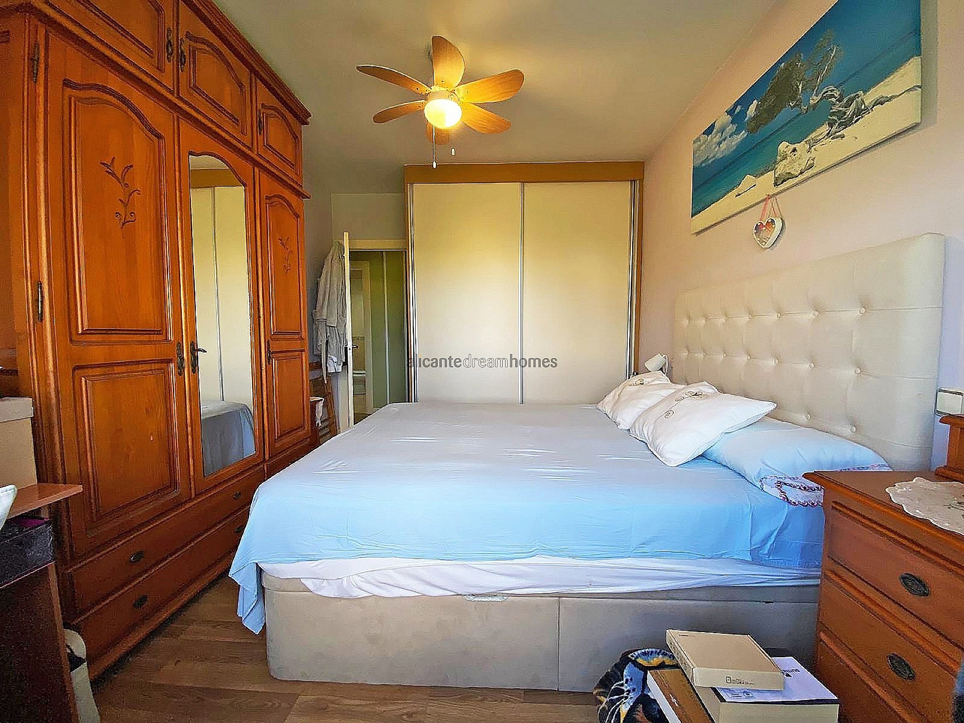 w_e002rks2niuy8i78dvmc