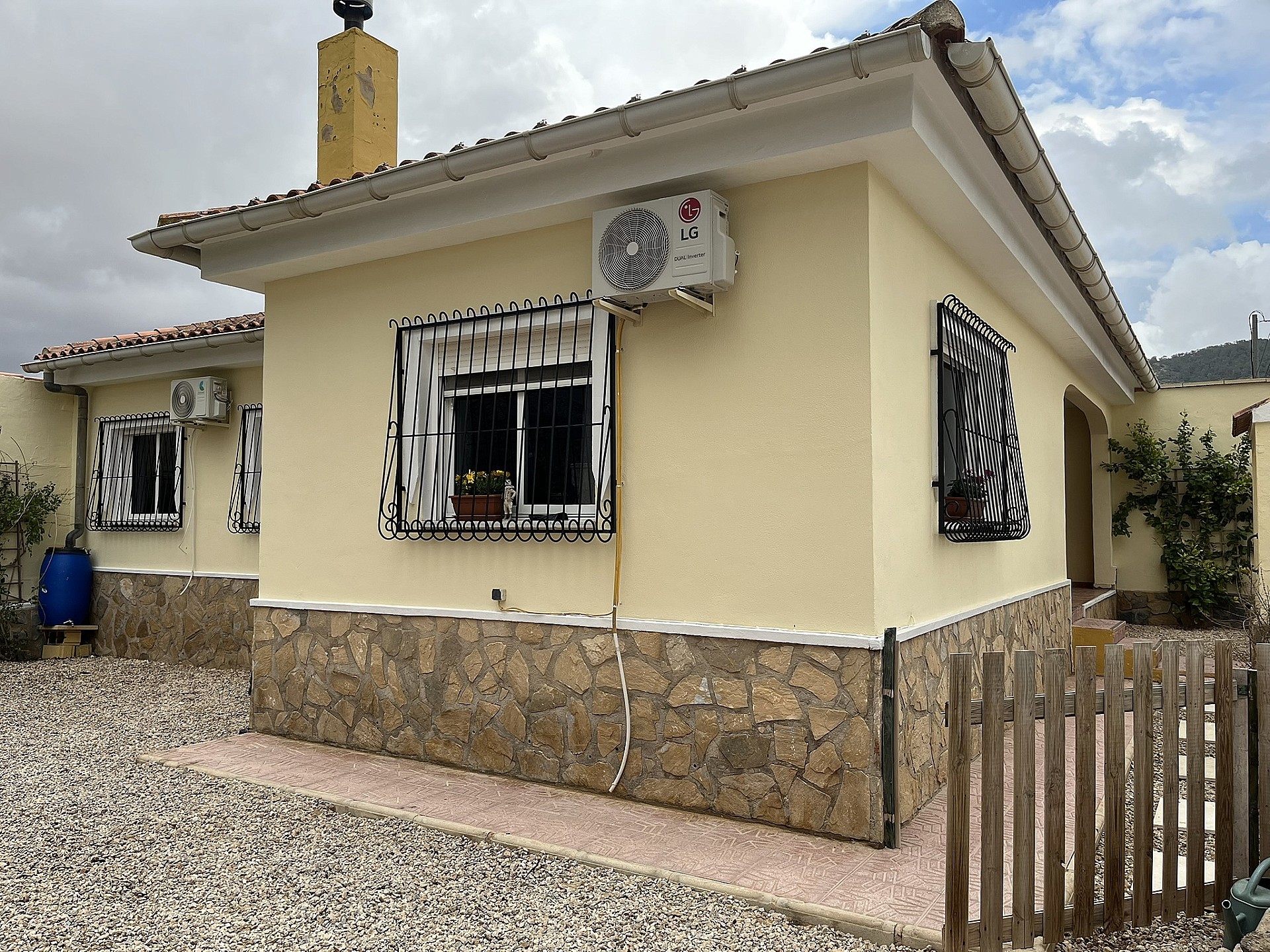 w_mqv5vbmi8acebwt0s3ey