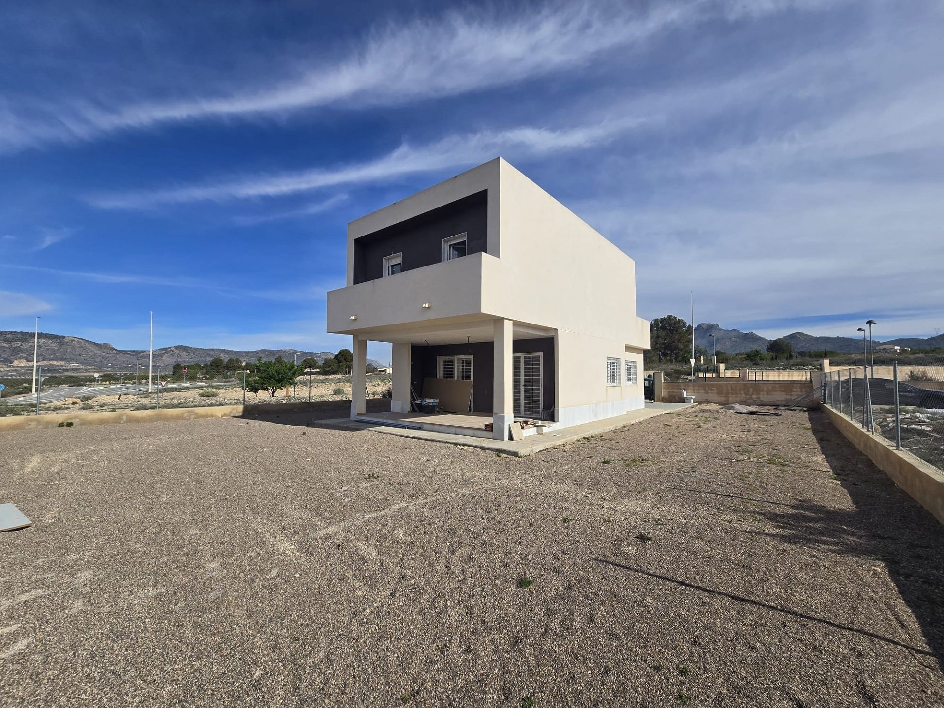 w_whatsapp-image-2026-03-18-at-10.46.26-2-