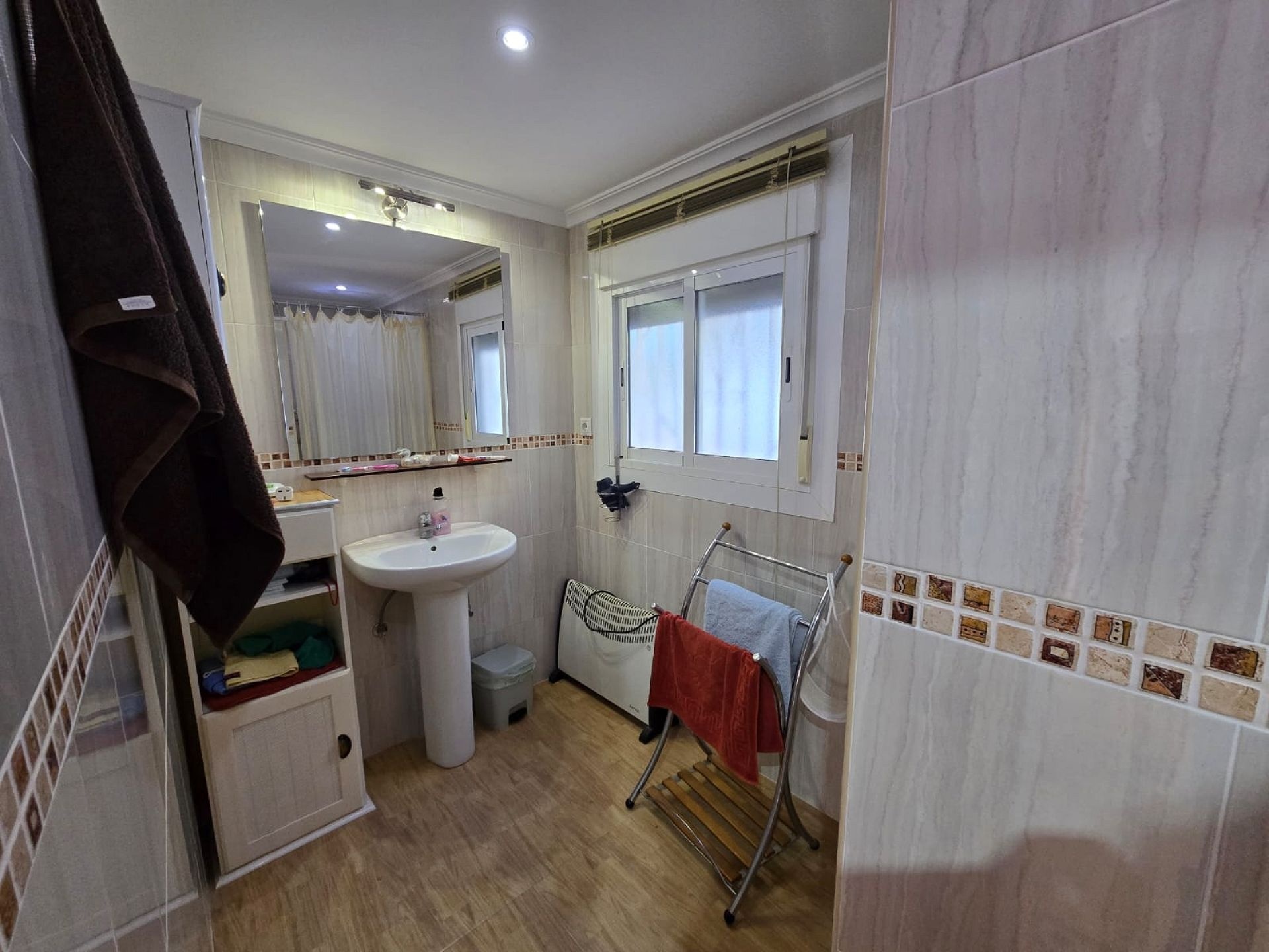 w_whatsapp-image-2026-03-18-at-12.28.20-1-