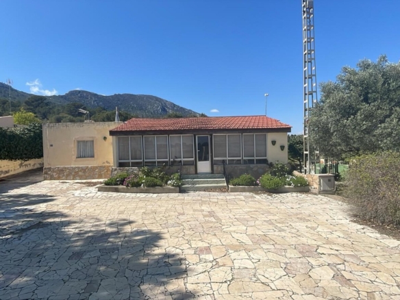 Villa in La Romana (Alicante)