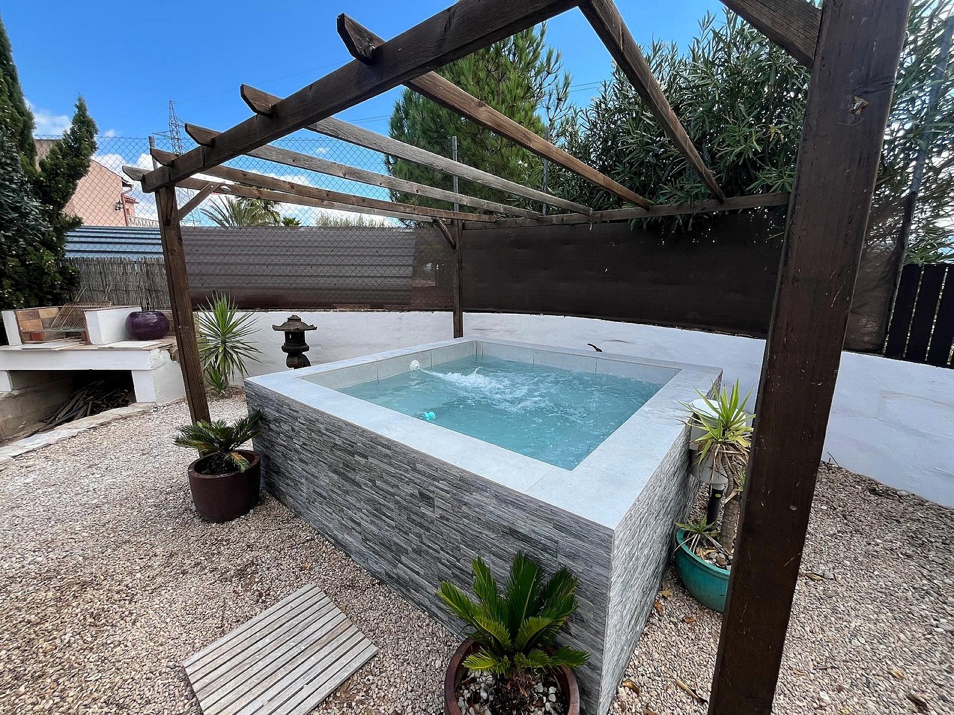 w_zcwv8zq7vrj8iwxcituo