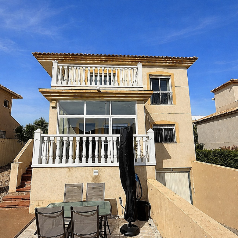 Villa in Castalla (Alicante)