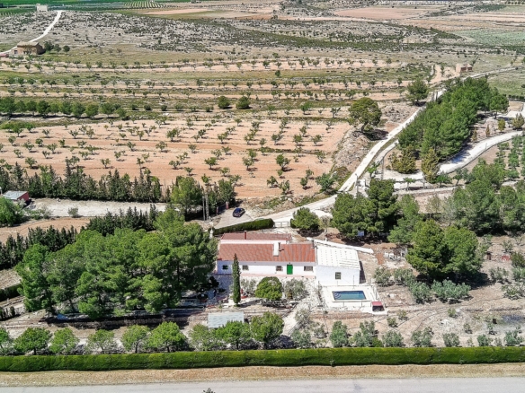 Landhaus in Pinoso (Alicante)