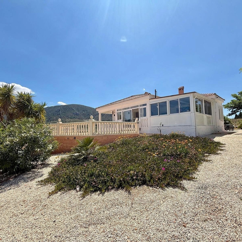 Villa in La Romana (Alicante)
