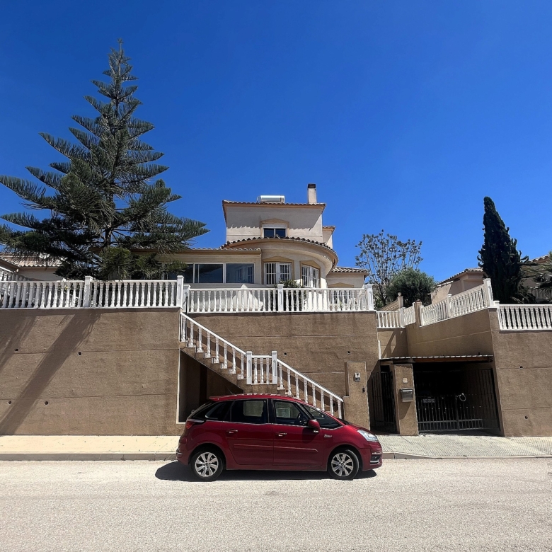 Villa in Castalla (Alicante)