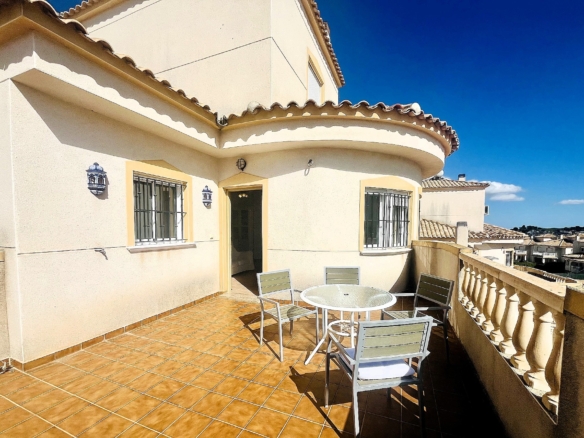 Villa in Castalla (Alicante)